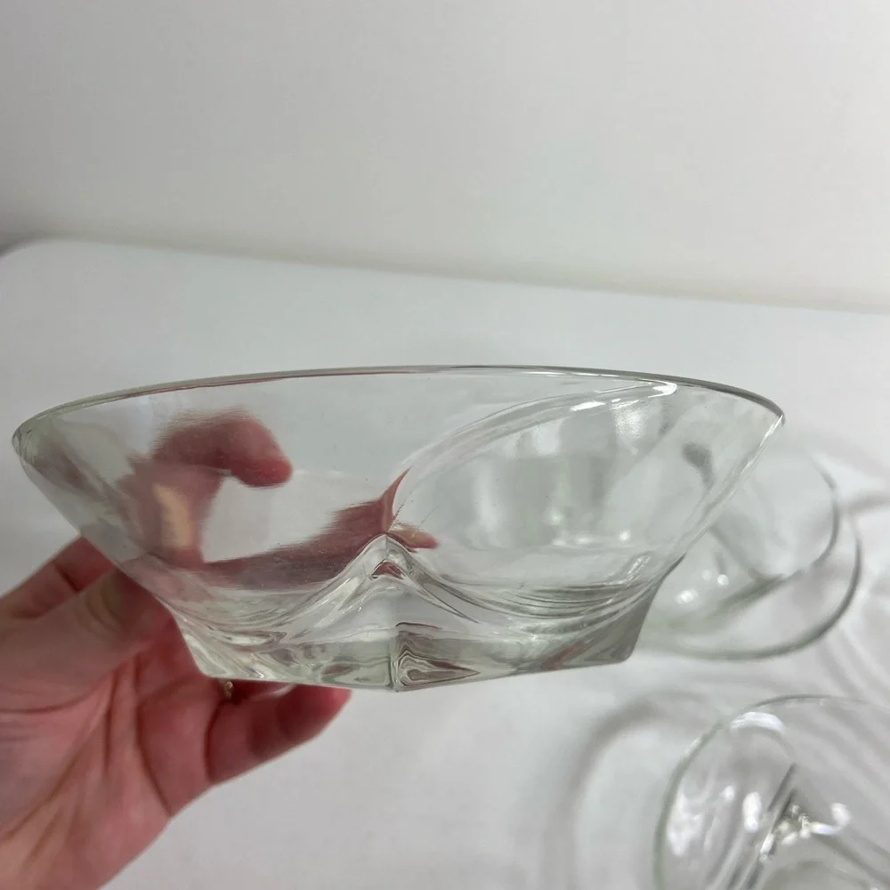 EUC‎ clear glass saucers small plates set of 4 home decor kitchen glassware lot